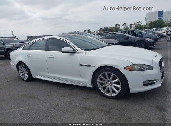 SAJWA1C73H8W12309 2017 JAGUAR XJ White Սալոնի հետևի տեսք
