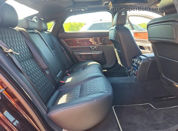 SAJWJ2GD1J8W14393 2018 JAGUAR XJL Бордовый Вид задних сидений