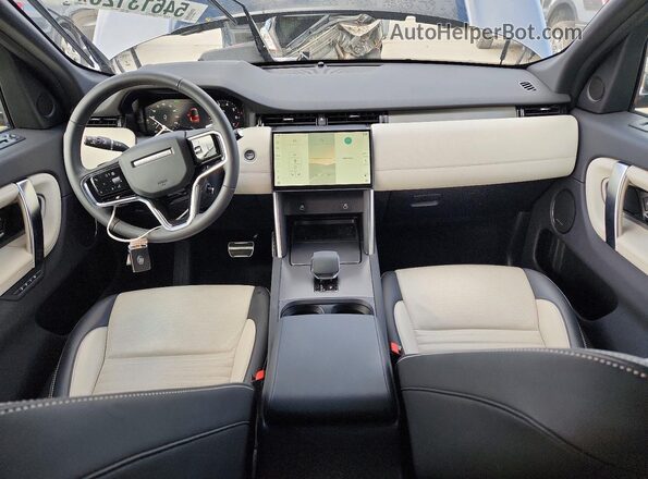 SALCL2FX9RH352702 2024 LAND ROVER DISCOVERY Gray Vista del salpicadero