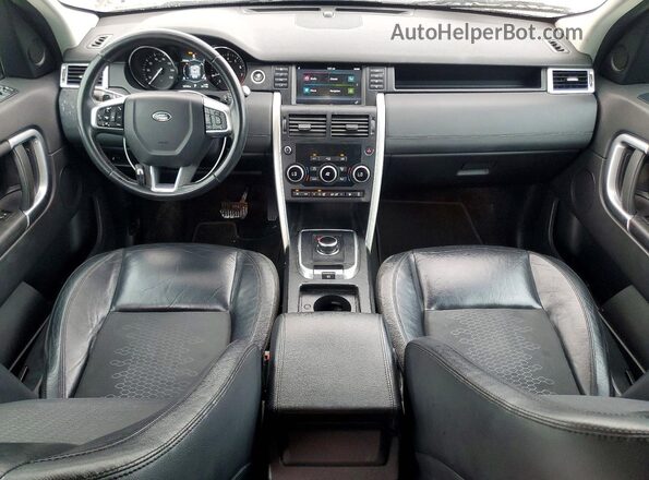 SALCP2BG2HH670606 2017 LAND ROVER DISCOVERY Черный Вид панели приборов