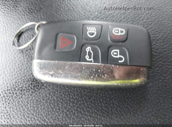 SALCP2RX6JH767027 2018 LAND ROVER DISCOVERY SPORT White Dashboard view