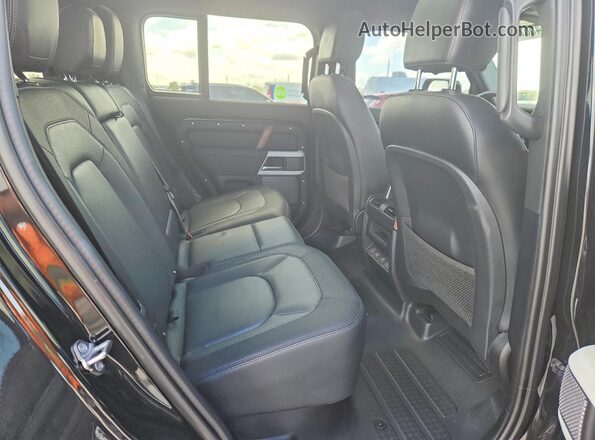 SALE27EU6R2311611 2024 LAND ROVER DEFENDER Black Հետևի նստատեղերի տեսք
