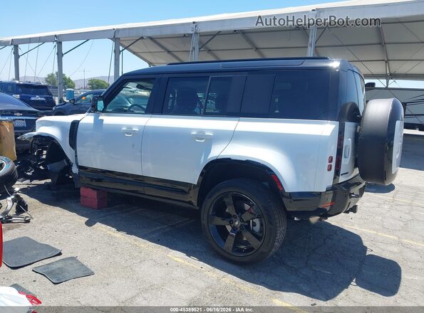 SALE27EU9S2367712 2025 LAND ROVER DEFENDER White 360 interior view