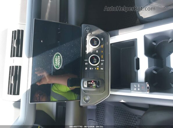 SALE2FEU2T2509006 2026 LAND ROVER DEFENDER White Dashboard view