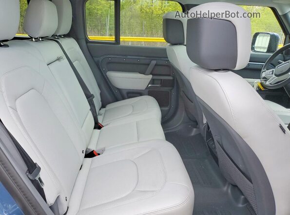 SALEJ7EX3S2444104 2025 LAND ROVER DEFENDER Blue Rear interior view