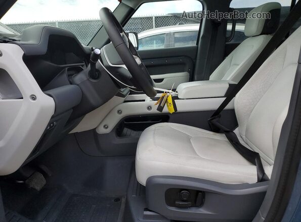 SALEJ7EX3S2444104 2025 LAND ROVER DEFENDER Blue Front interior view