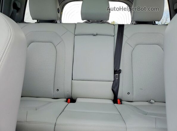 SALEJ7EX3S2444104 2025 LAND ROVER DEFENDER Blue Rear seats view