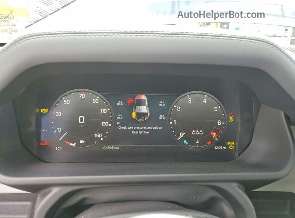 SALEJ7EX3S2444104 2025 LAND ROVER DEFENDER Blue Instrument cluster view