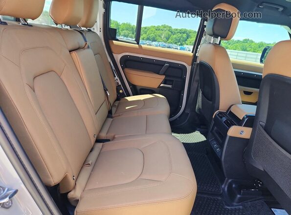 SALEJ7EX3T2506246 2026 LAND ROVER DEFENDER Gray 