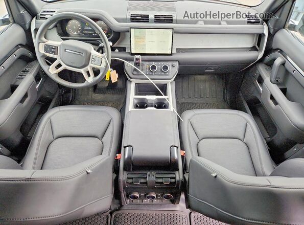 SALEJFFU2S2406524 2025 LAND ROVER DEFENDER Черный Вид панели приборов