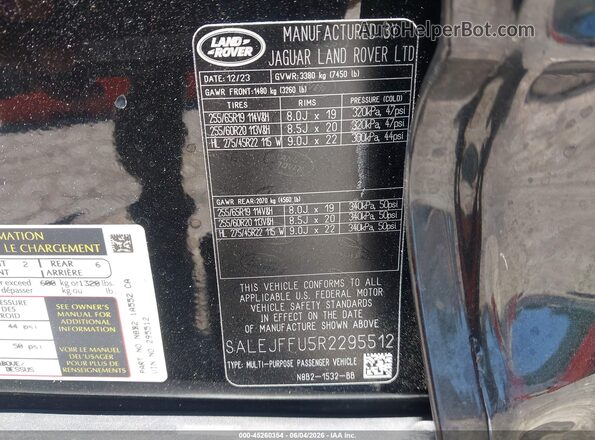 SALEJFFU5R2295512 2024 LAND ROVER DEFENDER Black Widok komory silnika