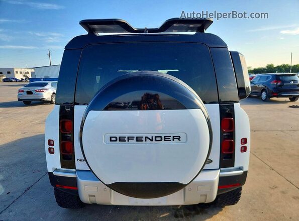 SALEPERU2N2103669 2022 LAND ROVER DEFENDER White Rear view