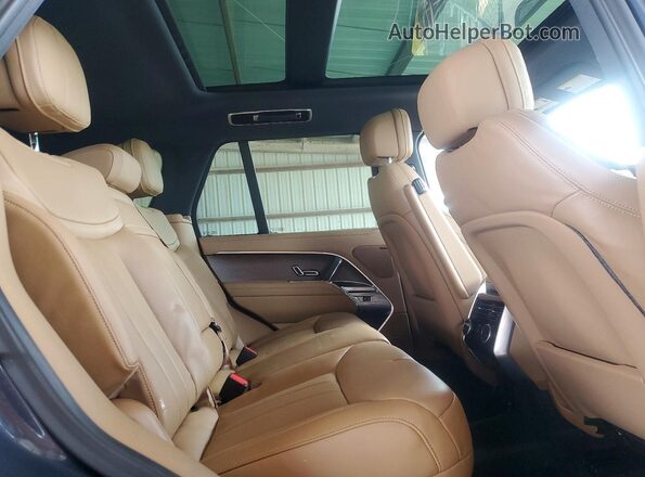 SALKP9F44SA274763 2025 LAND ROVER RANGE Gray Rear interior view
