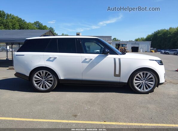 SALKP9FUXRA208518 2024 LAND ROVER RANGE ROVER White Widok wnętrza z tyłu