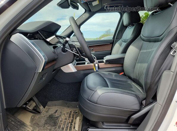 SALKPBE95SA287123 2025 LAND ROVER RANGE White Front interior view