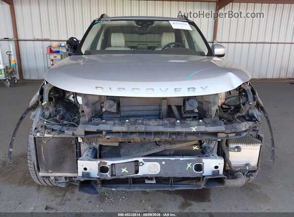 SALRHBBK0HA023027 2017 LAND ROVER DISCOVERY Silver Front view