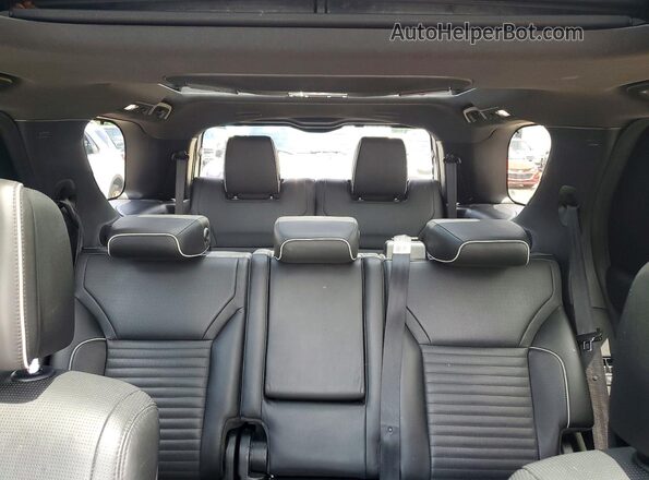 SALRHBBKXHA043950 2017 LAND ROVER DISCOVERY Gray Вид задніх сидінь