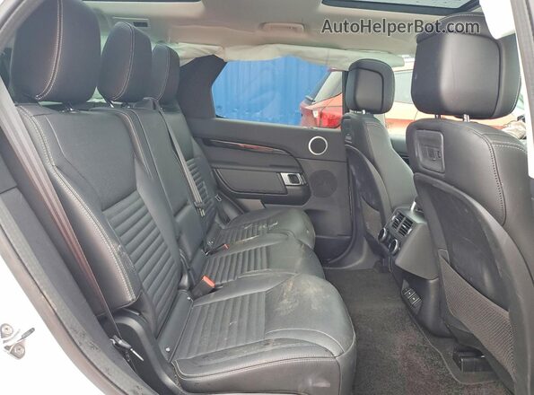 SALRJ2EX7R2490680 2024 LAND ROVER DISCOVERY White Widok wnętrza z tyłu