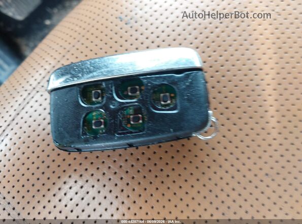 SALRRBBK9HA005462 2017 LAND ROVER DISCOVERY White Առջևի վահանակի տեսք