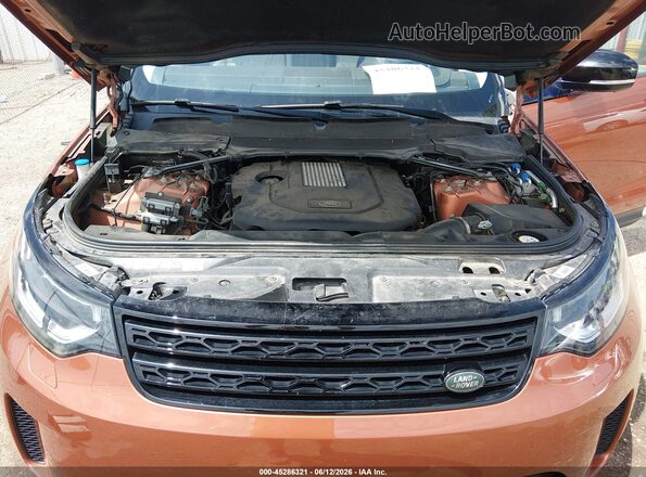 SALRT2RK9JA061074 2018 LAND ROVER DISCOVERY Оранжевый Вид сзади
