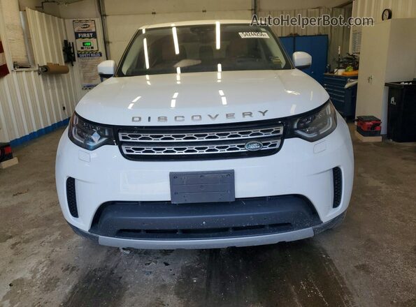 SALRT2RV3JA048539 2018 LAND ROVER DISCOVERY Белый Вид спереди