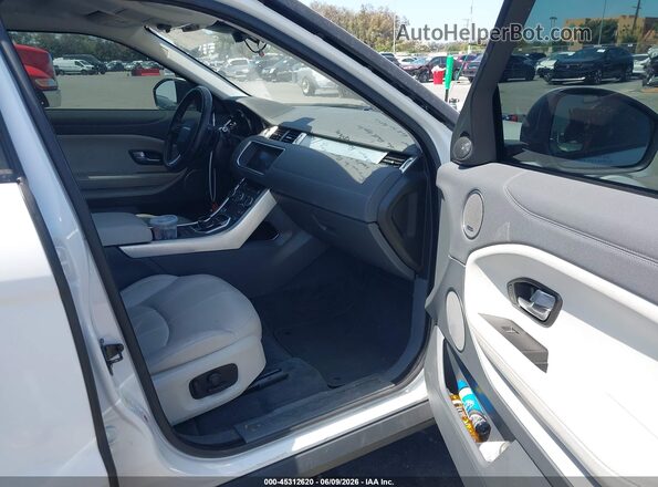 SALVP2BG2HH213917 2017 LAND ROVER RANGE ROVER EVOQUE Teal Widok wnętrza z przodu