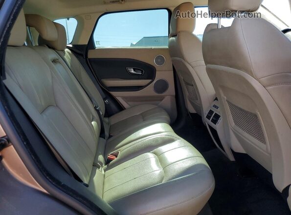 SALVP2BG6HH193834 2017 LAND ROVER RANGE Gold Հետևի նստատեղերի տեսք