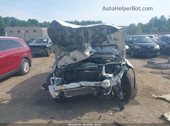 SALVP2BG7HH241695 2017 LAND ROVER RANGE ROVER EVOQUE White Առջևի վահանակի տեսք