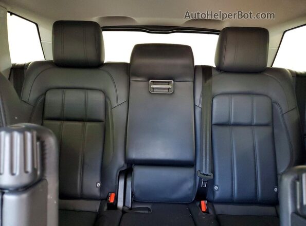 SALWV2RE8JA186610 2018 LAND ROVER RANGE White Widok tylnych siedzeń