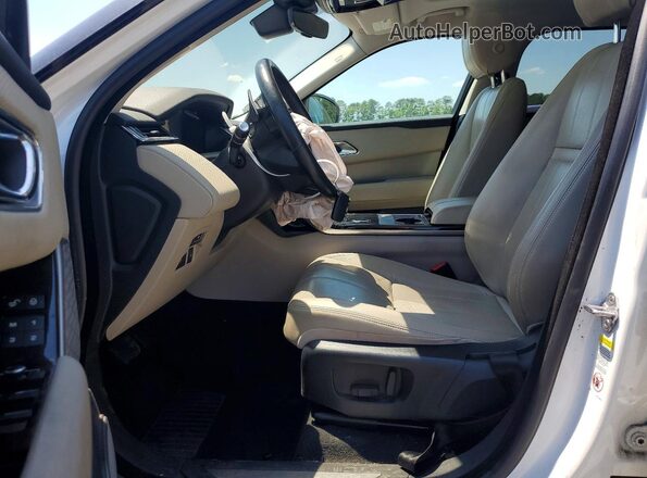 SALYB2RV5JA727467 2018 LAND ROVER RANGE White Front interior view