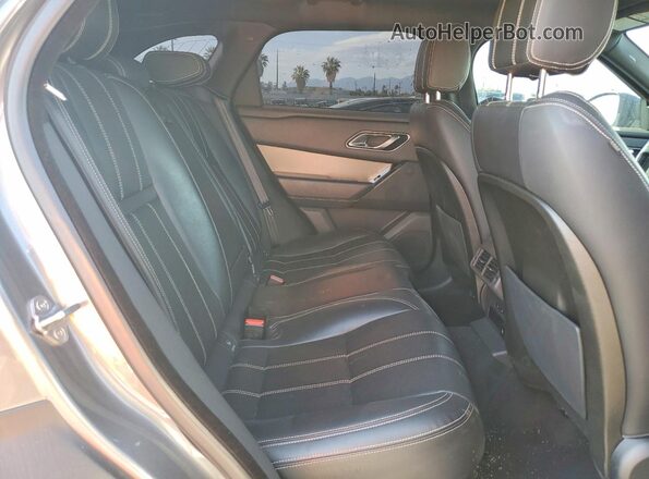 SALYB2RX3JA775972 2018 LAND ROVER RANGE Gray Հետևի նստատեղերի տեսք