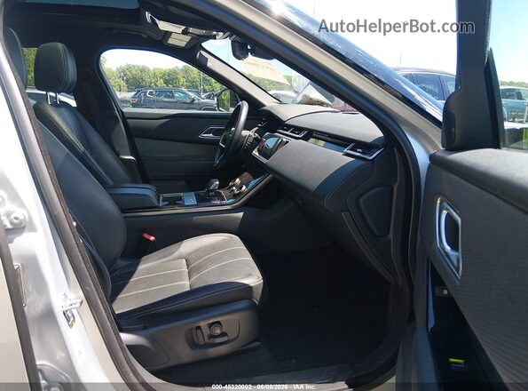 SALYJ2EX6MA322765 2021 LAND ROVER RANGE ROVER VELAR Silver წინა სალონის ხედი