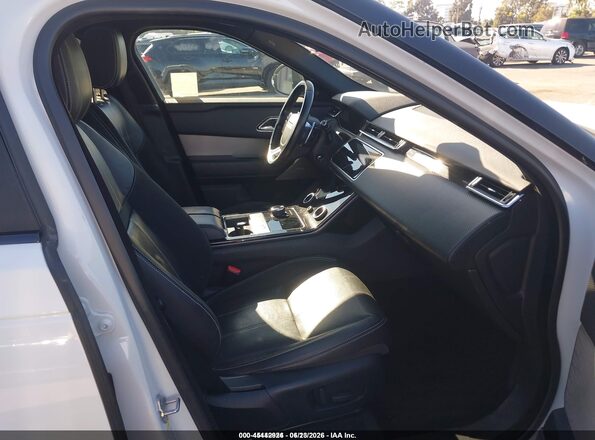 SALYL2RN0JA771602 2018 LAND ROVER RANGE ROVER VELAR White წინა სალონის ხედი
