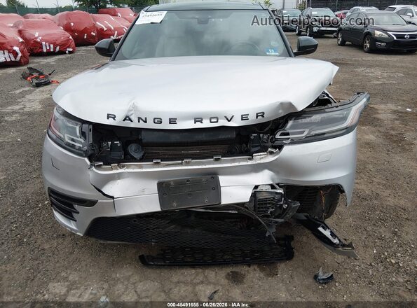 SALYL2RV1JA715684 2018 LAND ROVER RANGE ROVER VELAR Серебряный Вид спереди
