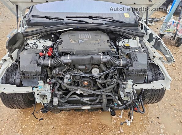 SALYL2RV7JA771841 2018 LAND ROVER RANGE White Widok komory silnika