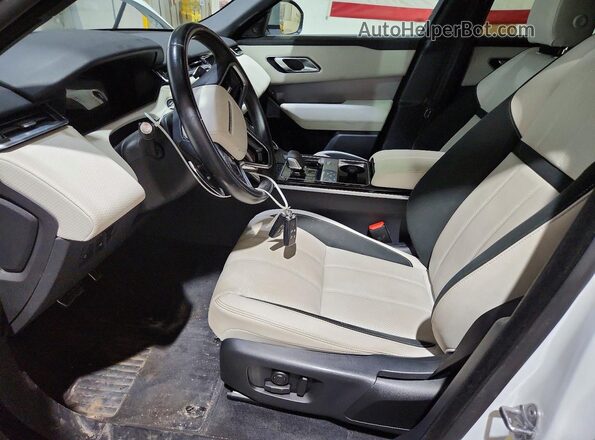 SALYT2EU0PA357595 2023 LAND ROVER RANGE White Սալոնի դիմացի տեսք