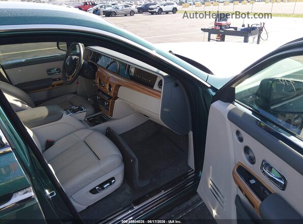 SCATT6C01NU211539 2022 ROLLS-ROYCE PHANTOM Серый Вид салона спереди
