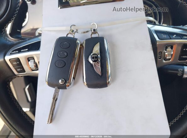 SCBGU3ZA5HC063950 2017 BENTLEY OTHER Черный Вид панели приборов