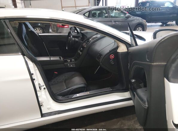 SCFHMDBS5GGF05390 2016 ASTON MARTIN RAPIDE S Белый Вид салона спереди