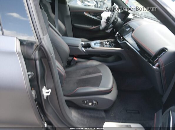 SD7VUJDW3STV12142 2025 ASTON MARTIN DBX Серый Вид салона спереди