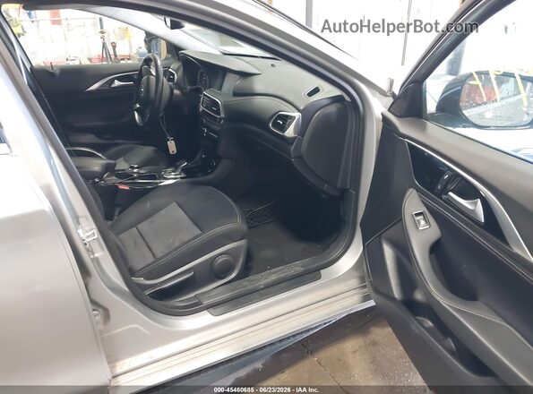 SJKCH5CP2HA033404 2017 INFINITI QX30 Gold Սալոնի դիմացի տեսք