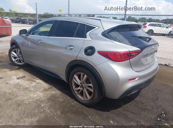 SJKCH5CP5HA033672 2017 INFINITI QX30 Silver Tył lewy