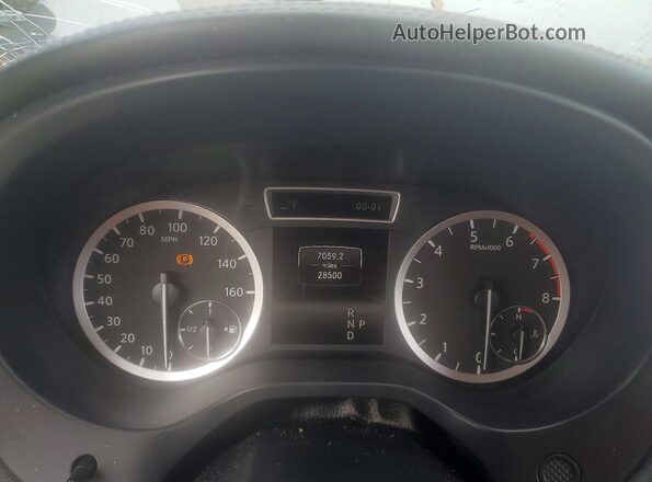 SJKCH5CP6KA007654 2019 INFINITI QX30 Black ხელსაწყოთა პანელის ხედი