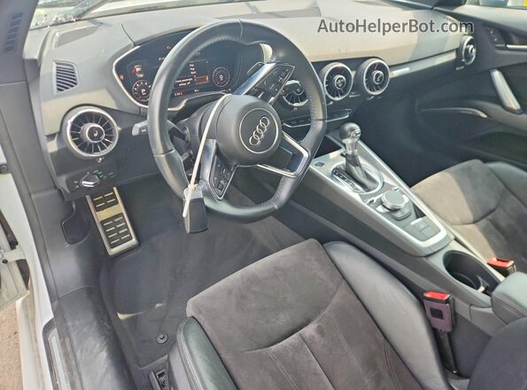 TRUAEAFV5K1002988 2019 AUDI TT White Dashboard view