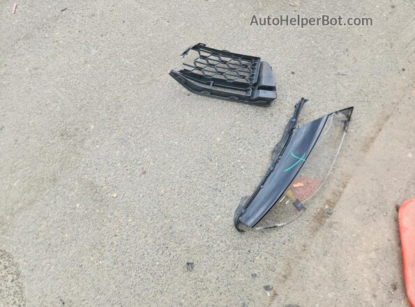 TRUAEAFV5K1002988 2019 AUDI TT White Engine compartment view