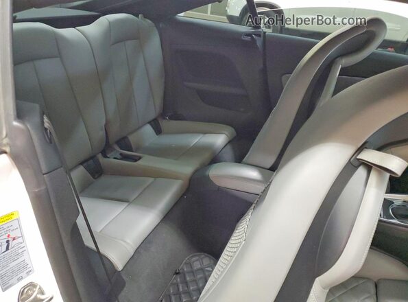 TRUC5AFV0J1013906 2018 AUDI TT White Rear seats view