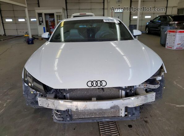 TRUC5AFV0J1013906 2018 AUDI TT White Front view