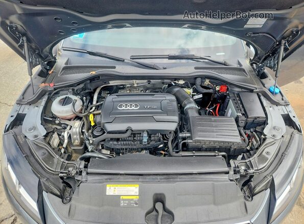 TRUT5CFV9H1002778 2017 AUDI TT Gray Вид задньої частини салону