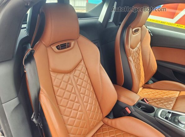 TRUT5CFV9H1002778 2017 AUDI TT Gray Вид задніх сидінь
