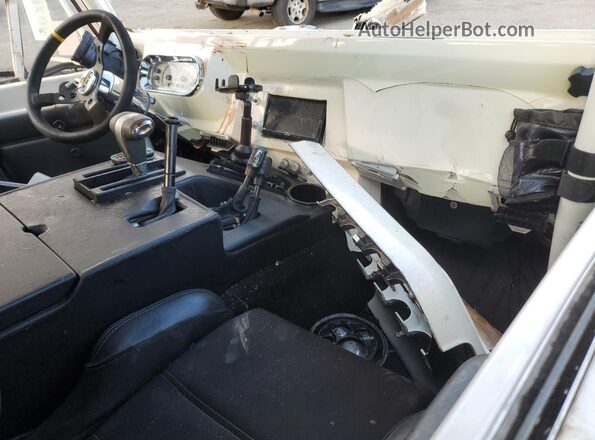 U15NLC91409 1968 FORD BRONCO White Вид панелі приладів